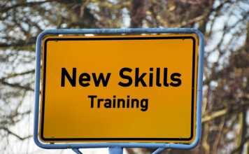 Czy praktyki w sądzie są płatne?